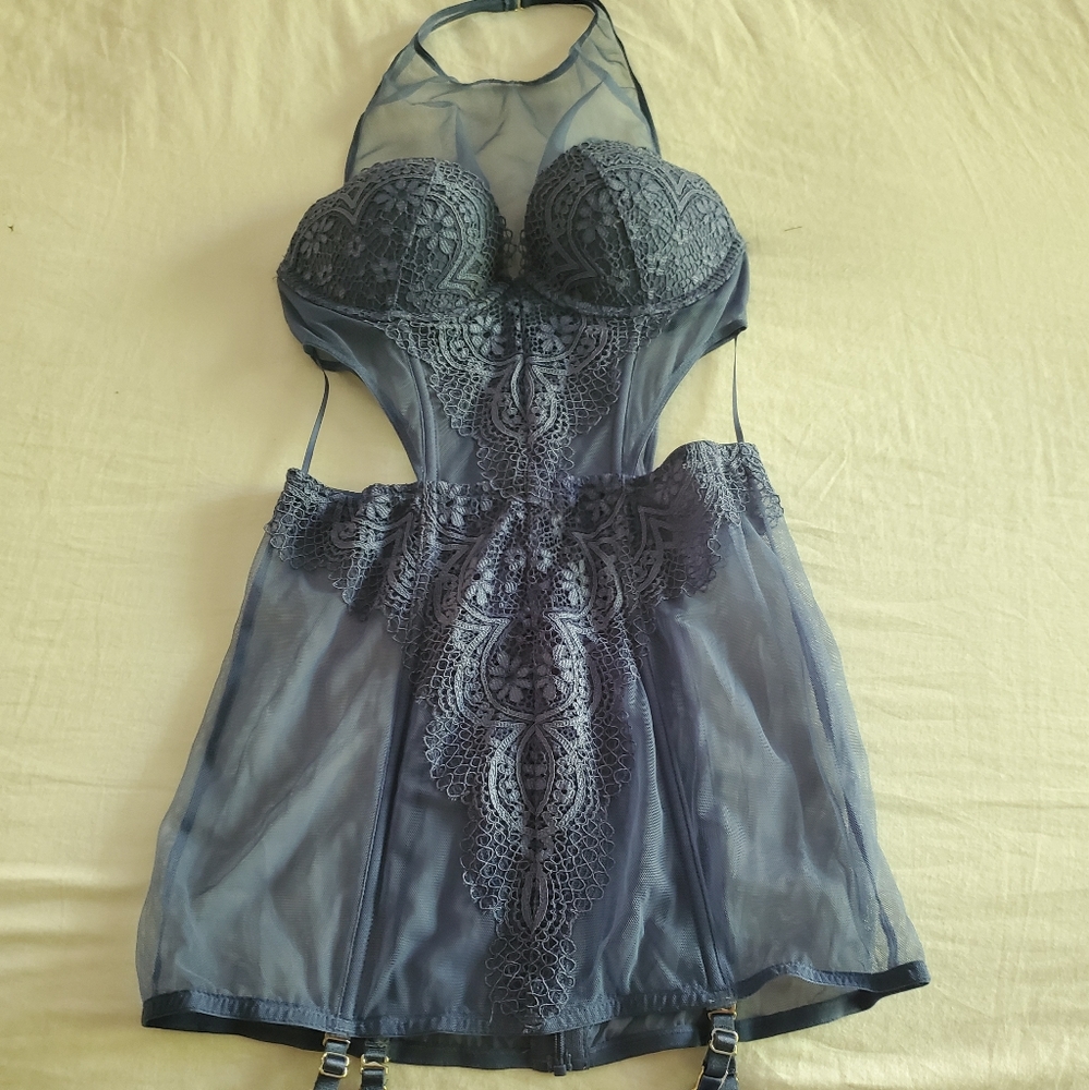 Victoria's secret garter slip